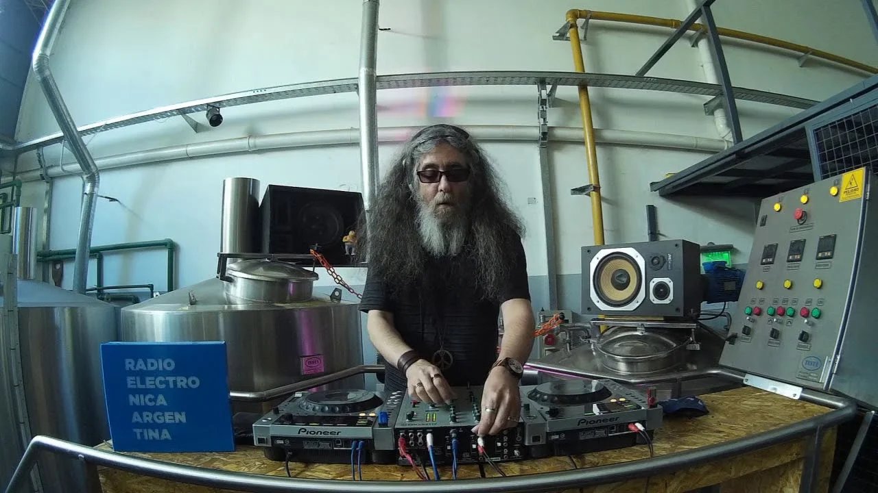 Fallece el dj argentino Juan Pryor, icono del underground porteño